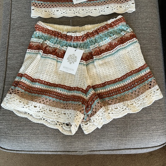 Super cute summer outfit size small Rebellion - Picture 3 of 5